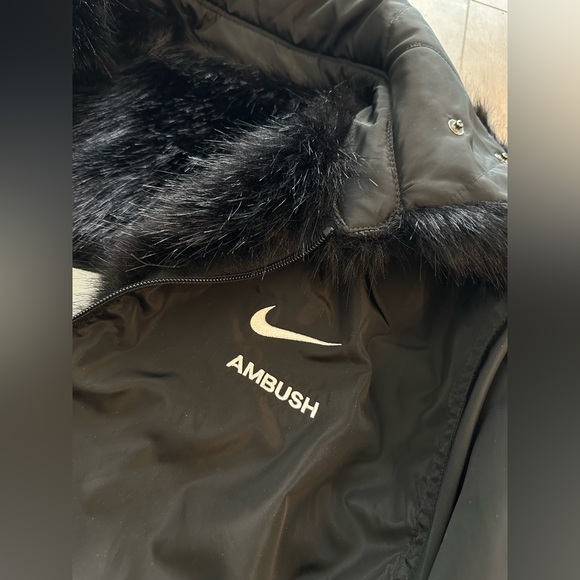 Nike x Ambush Reversible Faux Fur Coat - Picture 7 of 7